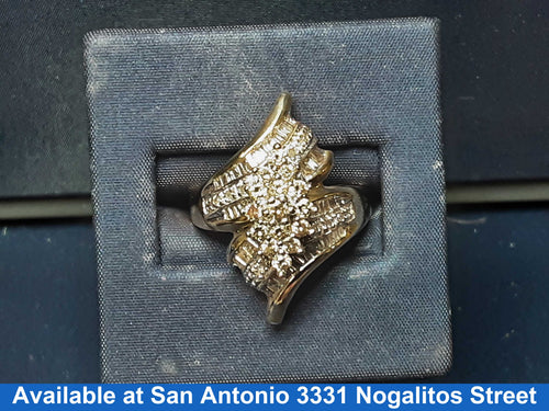 Women's Ring - Yellow Gold 10k (.417) 6.8 grams Size 9