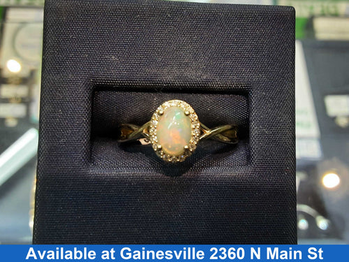 Women's Ring - Yellow Gold 10k (.417) 2.5 grams Size 7.5