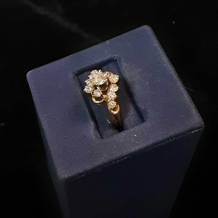 Women's Ring - Yellow Gold 14k (.585) 3.2 grams Size 5