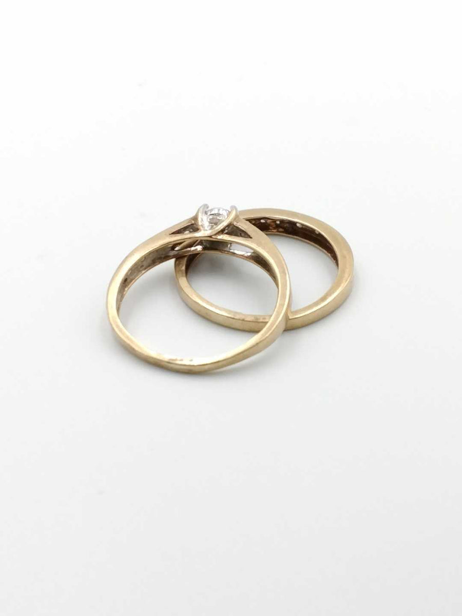 Women's Ring - Yellow Gold 10k (.417) 3.9 grams Size 8