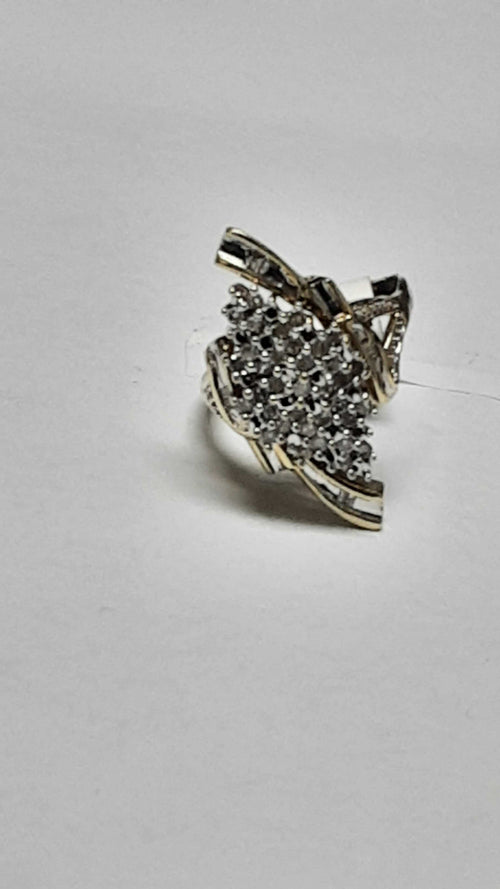 Women's Ring - Yellow Gold 10k (.417) 4.3 grams Size 7