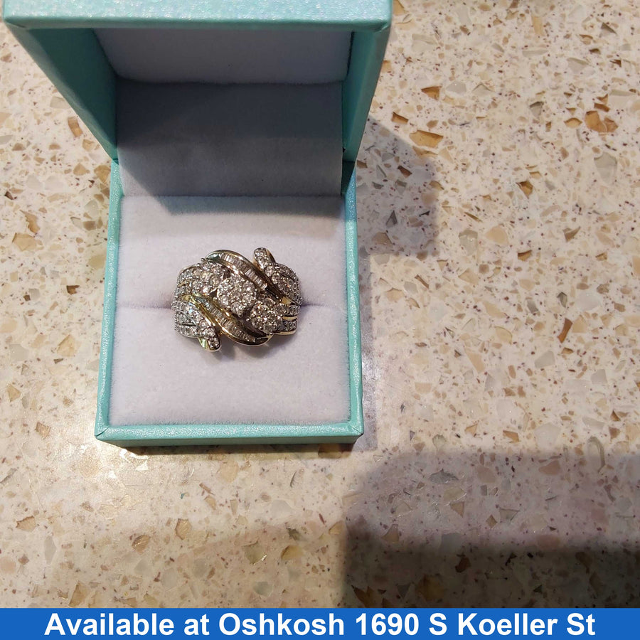 Women's Ring - Yellow Gold 10k (.417) 6.4 grams Size 6