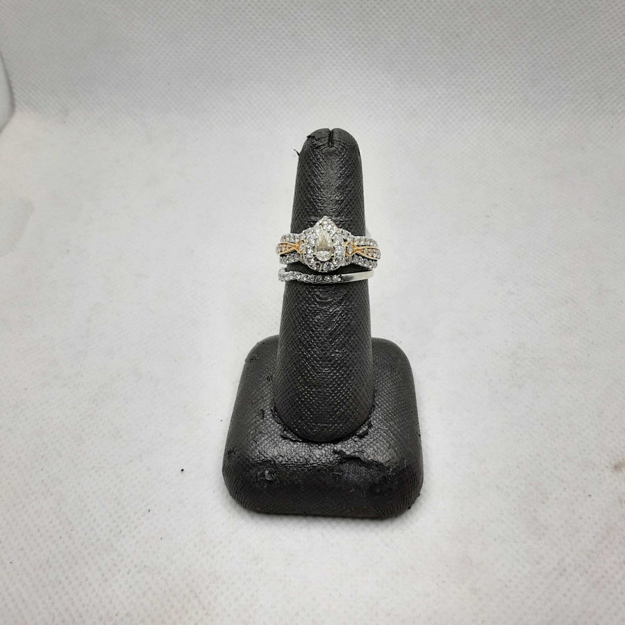 Women's Ring - White Gold 14k (.585) 4.7 grams Size 7.5