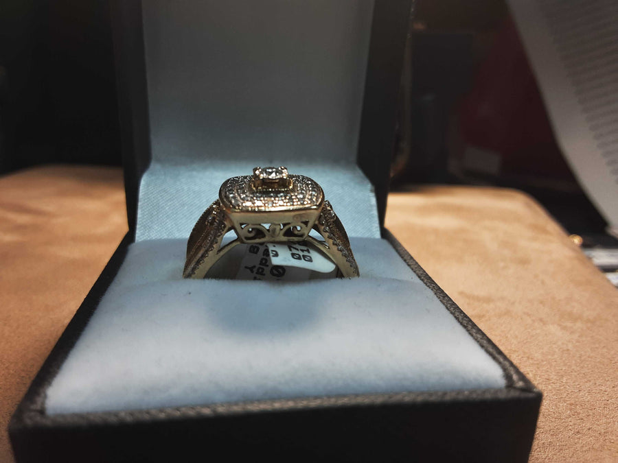 Ring - Wedding Set - Yellow Gold 10k (.417) 5.3 grams Size 20