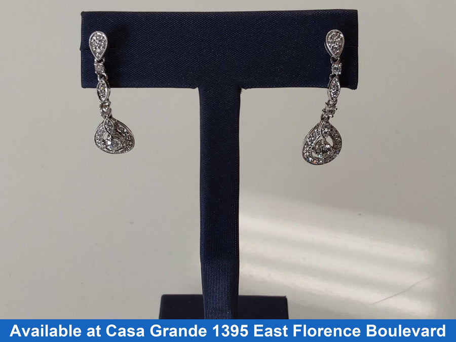 Earrings - White Gold 18k (.750) 3.8 grams