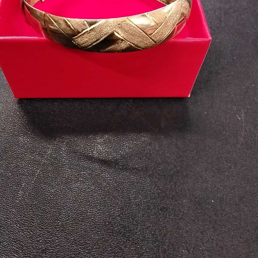 Bangle Bracelet - Yellow Gold 10k (.417) 9.9 grams 8 inch