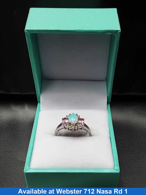 Women's Ring - White Gold 10k (.417) 2.6 grams Size 6