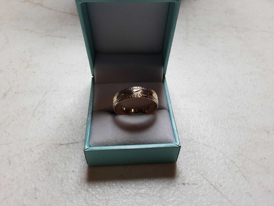 Ring - Wedding Band - Yellow Gold 10k (.417) 2.4 grams Size 12