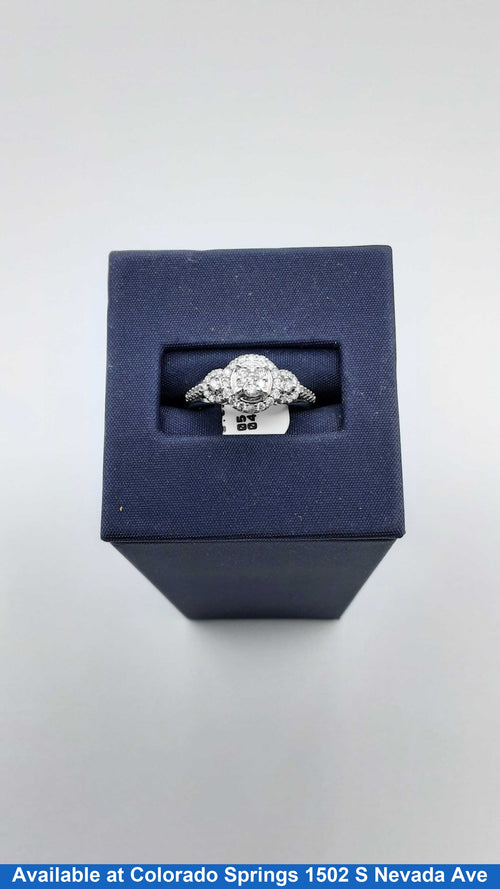 Women's Ring - White Gold 10k (.417) 3.1 grams Size 8.5