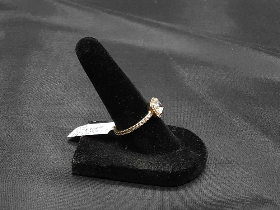 Women's Ring - Yellow Gold 14k (.585) 2.5 grams Size 7