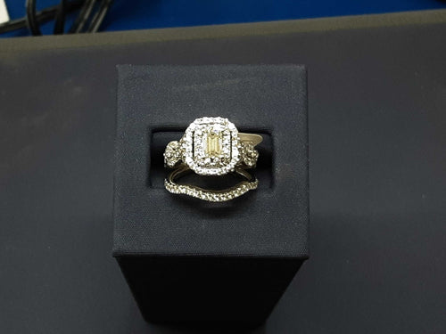 Women's Ring - White Gold 14k (.585) 8.9 grams Size 4