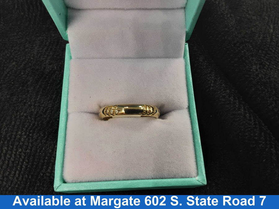 Ring - Wedding Band - Yellow Gold 14k (.585) 3.3 grams Size 7