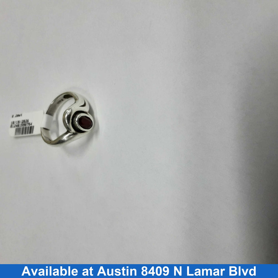 Women's Ring - Silver 3.8 grams Size 6.5