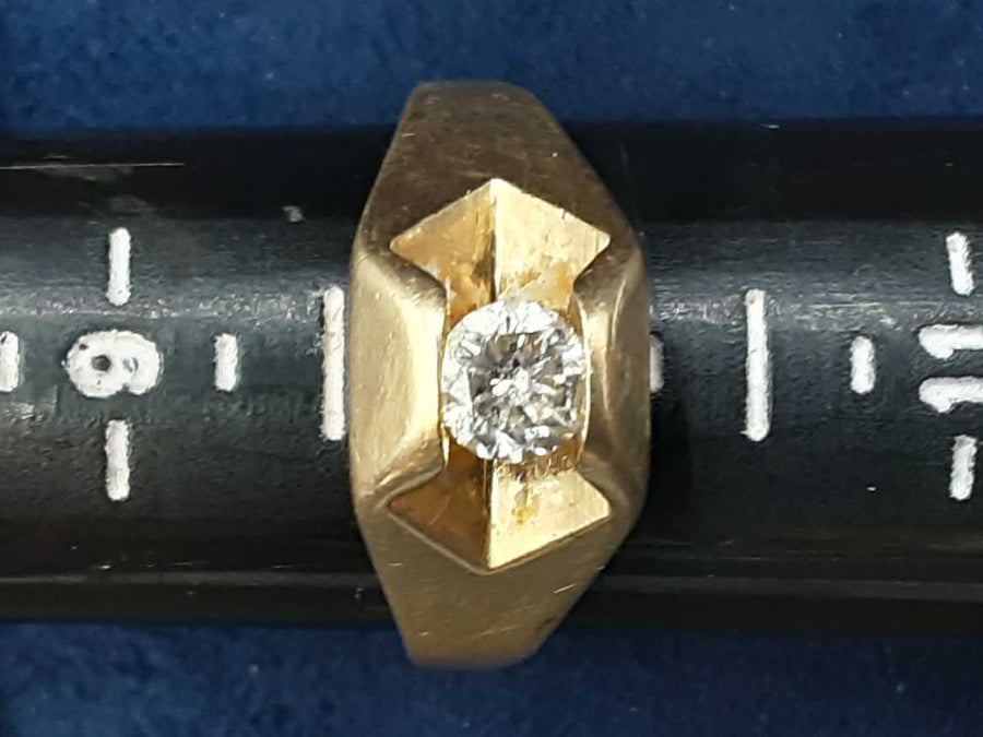 Women's Ring - Yellow Gold 14k (.585) 7.3 grams Size 10