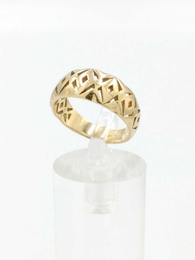 Men's Ring - Yellow Gold 10k (.417) 3.5 grams Size 5.5