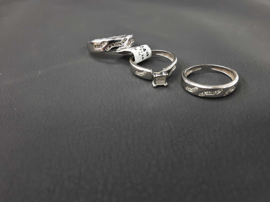 Ring - Wedding Set - White Gold 10k (.417) 7 grams Size 7