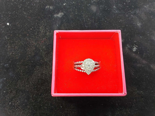 Women's Ring - White Gold 14k (.585) 4.5 grams Size 20