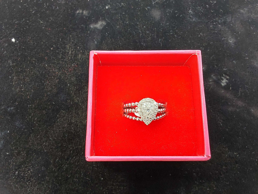 Women's Ring - White Gold 14k (.585) 4.5 grams Size 20