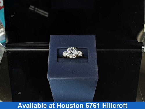 Women's Ring - Solitaire - Yellow Gold 10k (.417) 2.8 grams Size 20