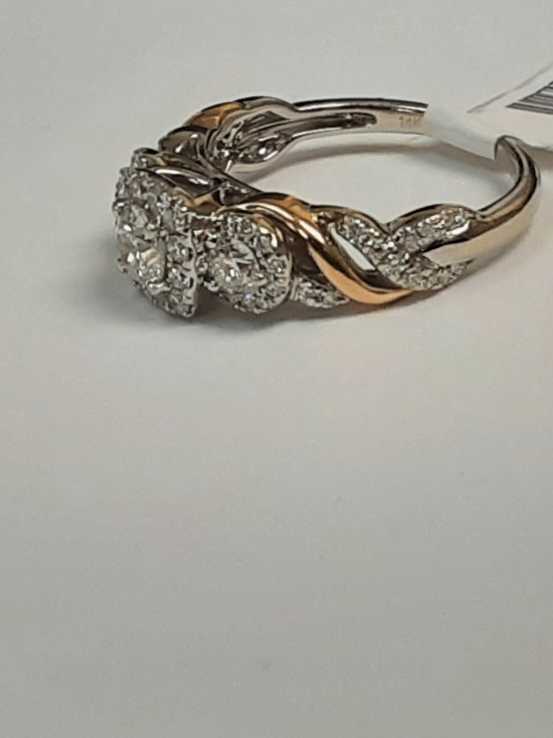 Women's Ring - White Gold 14k (.585) 4.2 grams Size 6