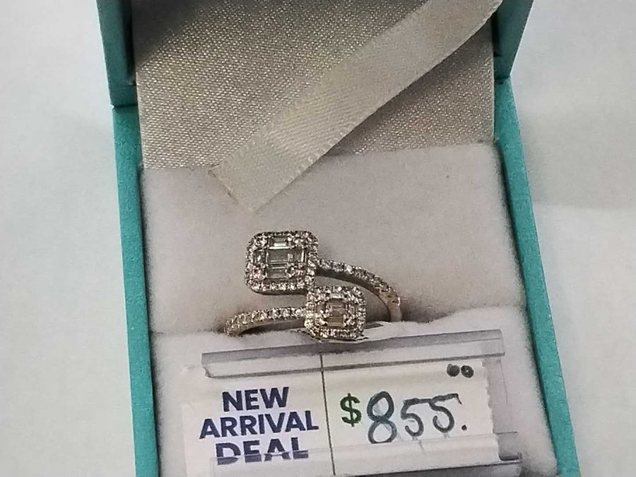 Women's Ring - Yellow Gold 18k (.750) 3.4 grams Size 6.5