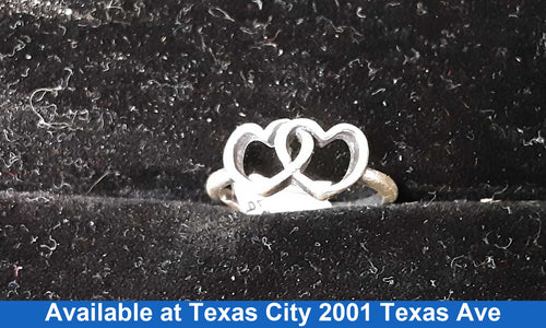 Women's Ring - Silver 1.6 grams Size 3.5