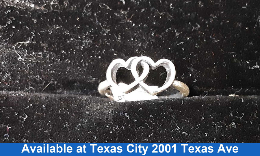 Women's Ring - Silver 1.6 grams Size 3.5
