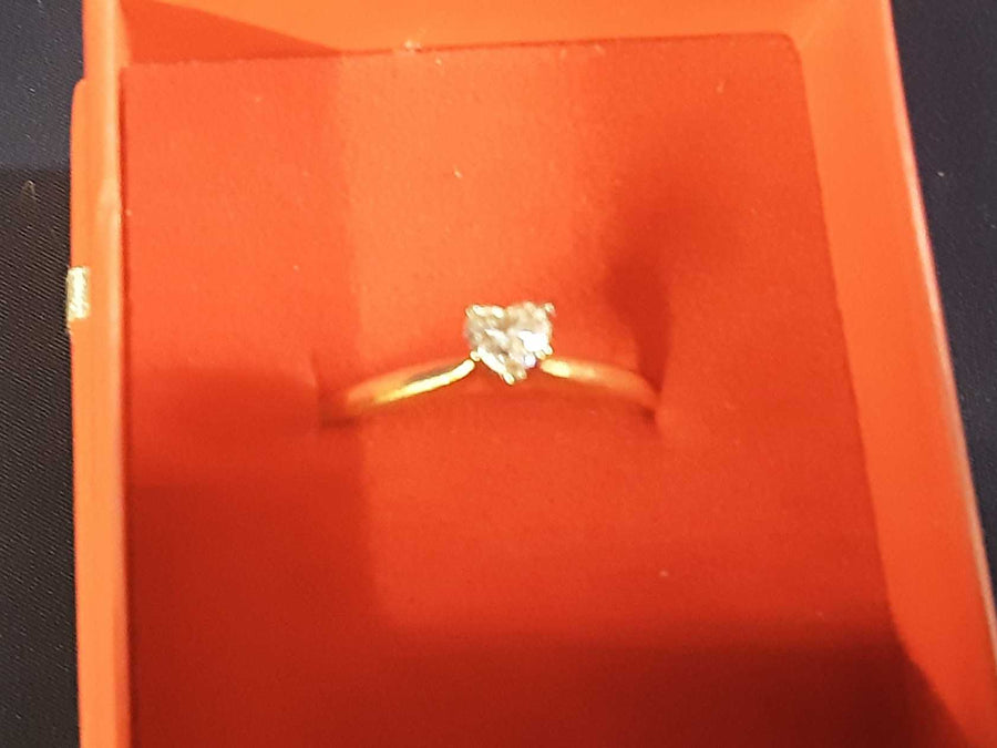 Women's Ring - Solitaire - Yellow Gold 14k (.585) 2.1 grams Size 10.5