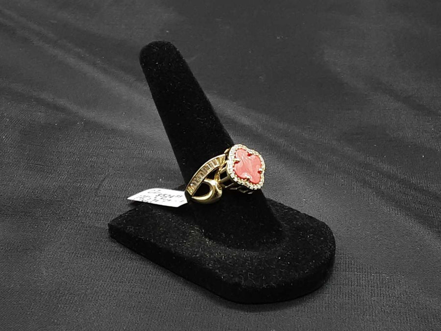 Women's Ring - Yellow Gold 14k (.585) 3.5 grams Size 6
