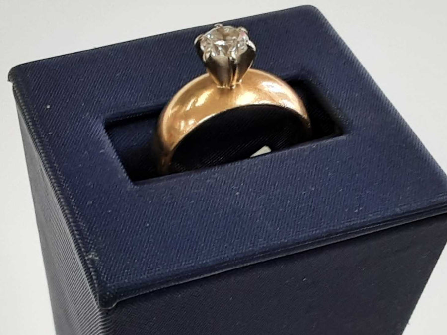Women's Ring - Solitaire - Yellow Gold 14k Size 7