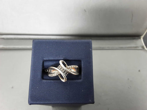 Women's Ring - Silver 4.4 grams Size 6