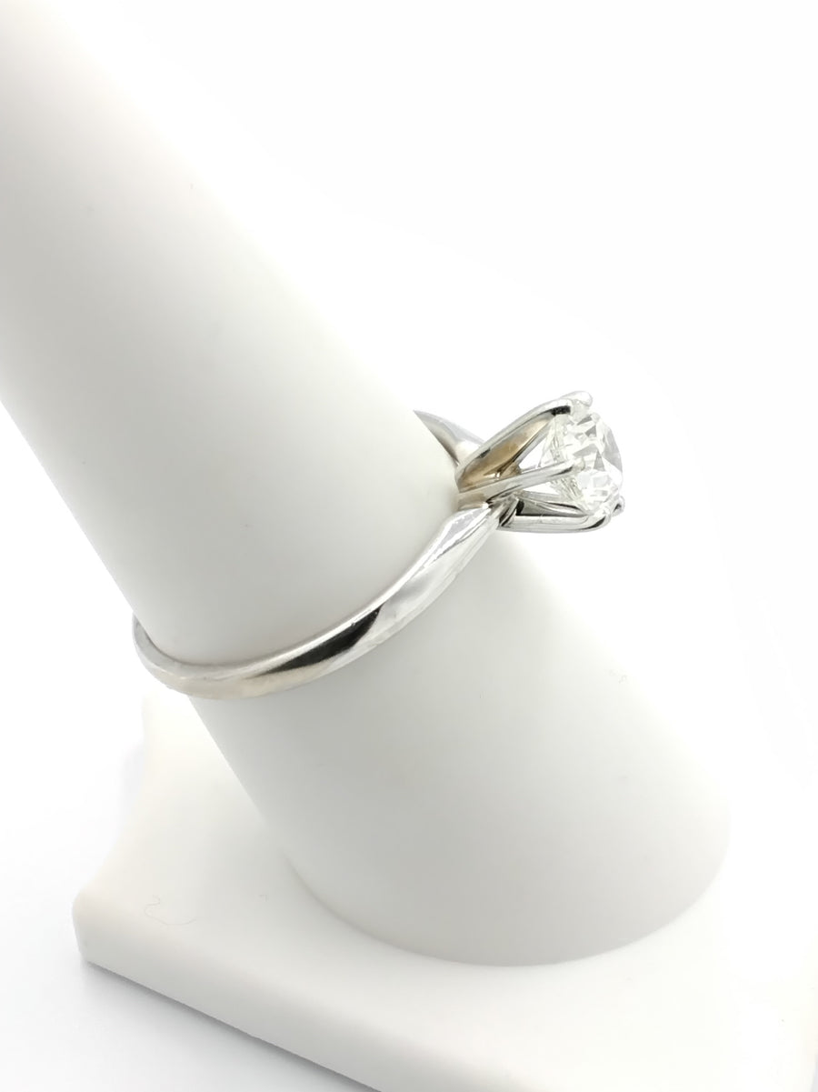 Women's Ring - Solitaire - White Gold 14k (.585) 2.3 grams Size 8