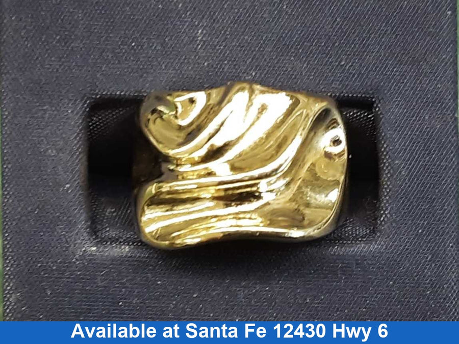 Women's Ring - Yellow Gold 14k (.585) 6.4 grams Size 6.5