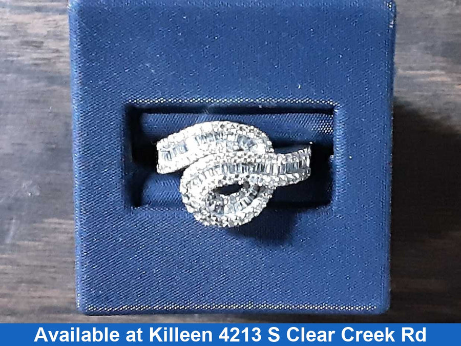 Women's Ring - Yellow Gold 14k (.585) 6.2 grams Size 7