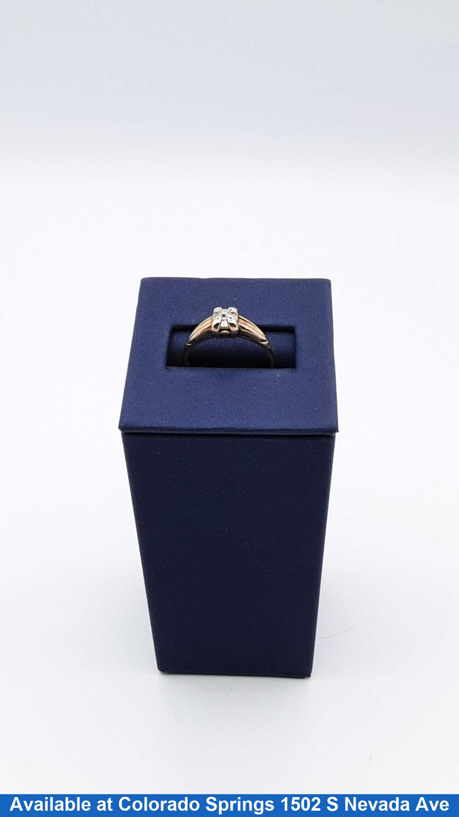Women's Ring - Solitaire - Yellow Gold 10k (.417) 1.4 grams Size 6