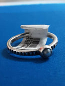 Women's Ring - Silver 1.4 grams Size 4