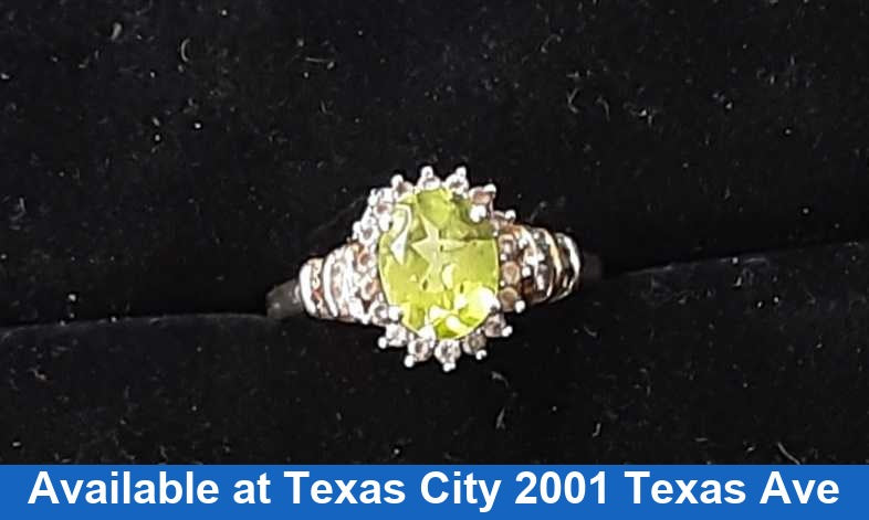 Women's Ring - Silver 3.3 grams Size 7