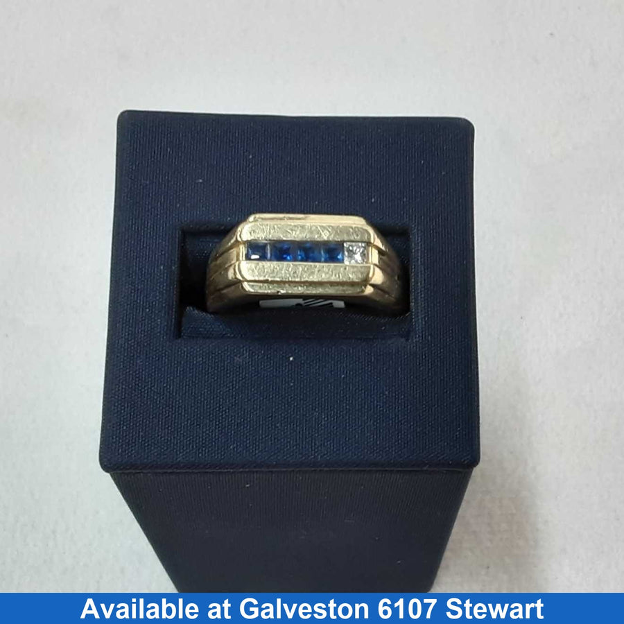 Men's Ring - Yellow Gold 14k (.585) 7 grams Size 10