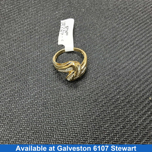Women's Ring - Yellow Gold 14k (.585) 4.3 grams Size 7