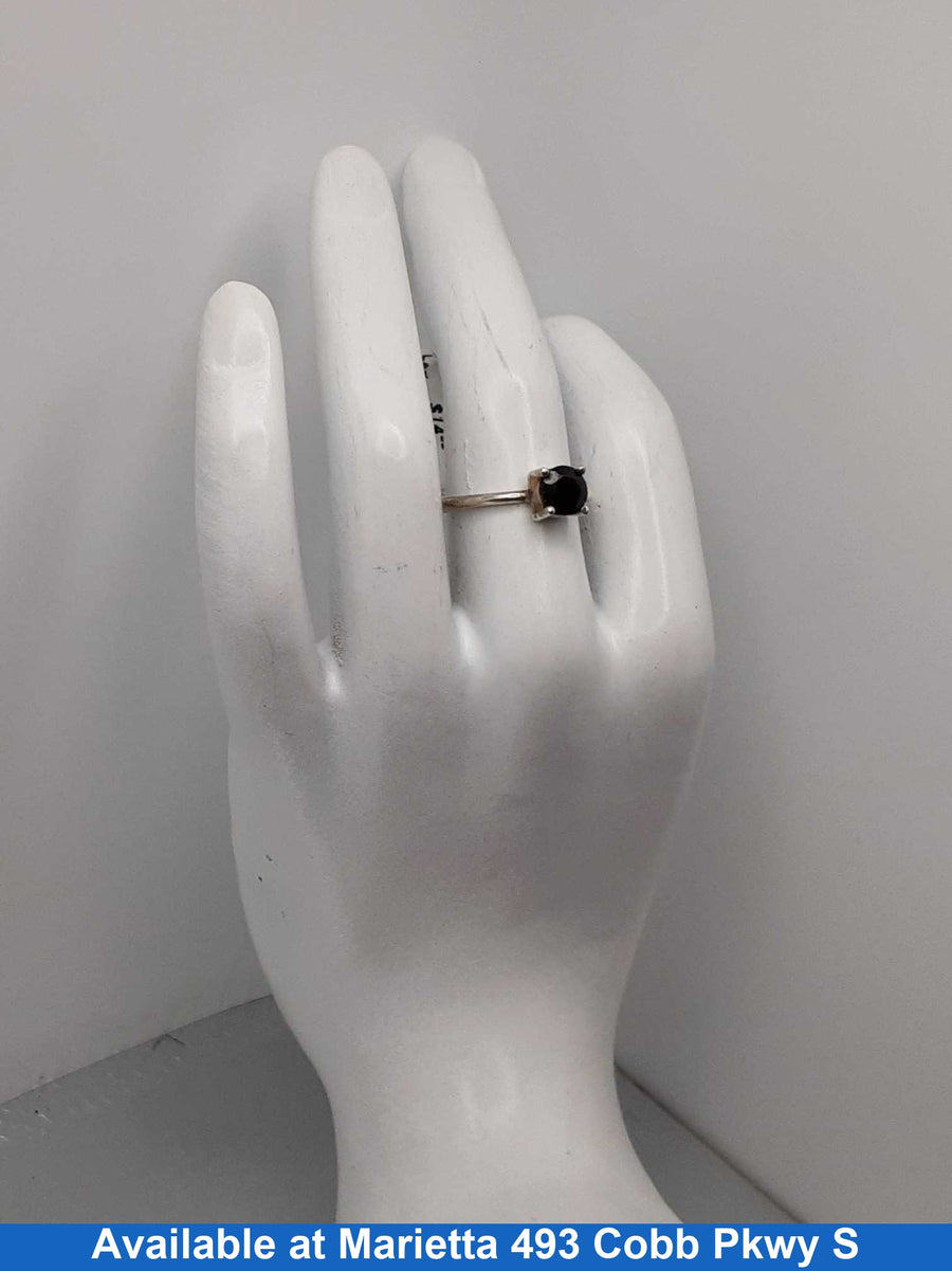 Women's Ring - Silver 1.9 grams Size 7