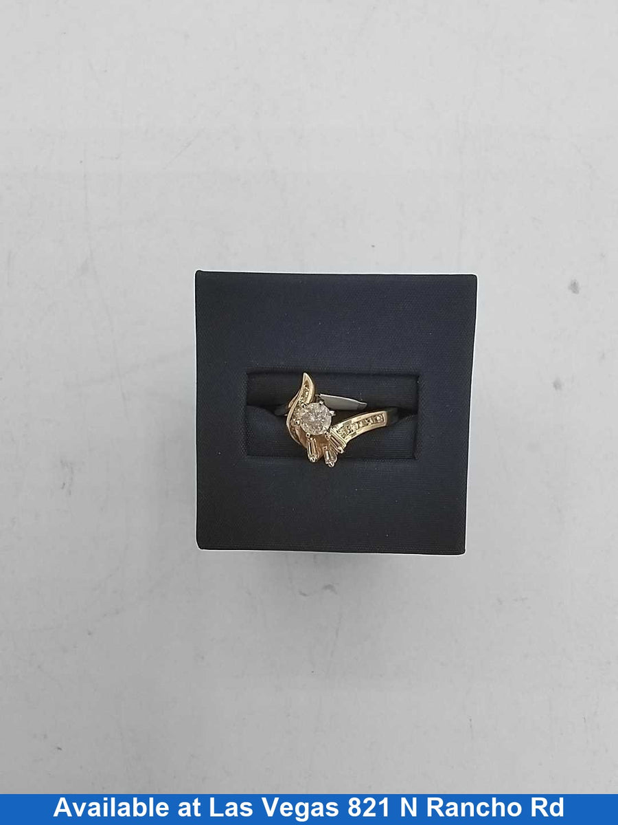 Women's Ring - Yellow Gold 14k (.585) 3.2 grams Size 7