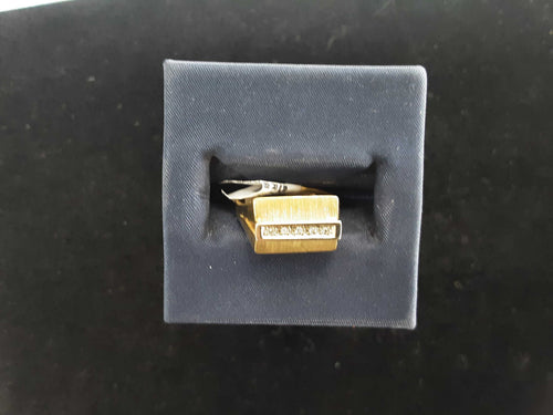 Women's Ring - Yellow Gold 18k (.750) 5 grams Size 5