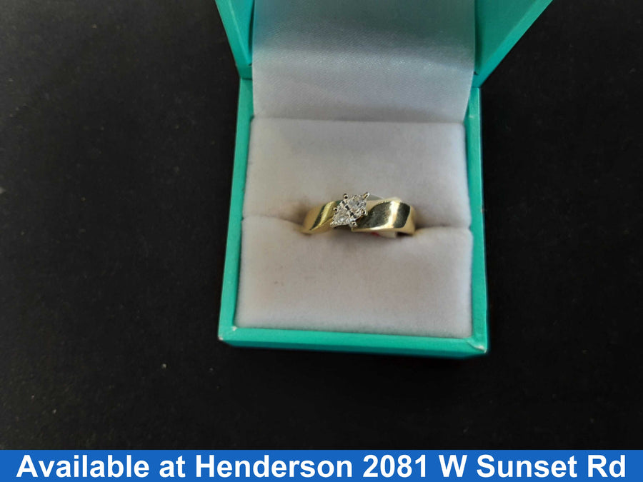 Women's Ring - Solitaire - Yellow Gold 14k (.585) 4.8 grams Size 5