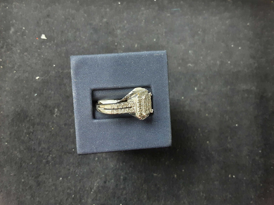 Women's Ring - Yellow Gold 10k (.417) 4.3 grams Size 20