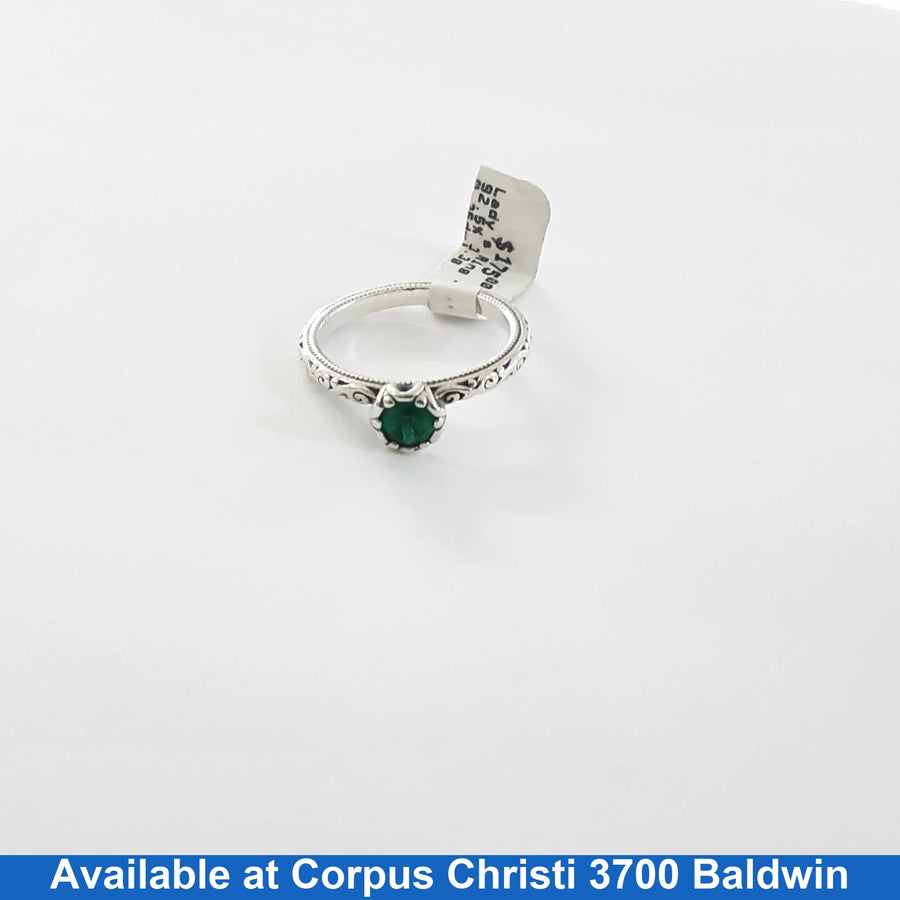 Women's Ring - Solitaire - Silver 3.3 grams Size 7