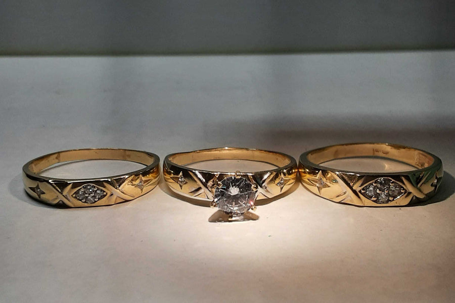Ring - Wedding Set - Yellow Gold 10k (.417) 8.2 grams Size 12.5