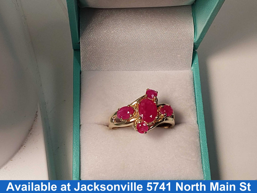 Women's Ring - Yellow Gold 14k (.585) 6.3 grams Size 10.5