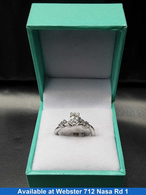 Women's Ring - Anniversary - White Gold 18k (.750) 3.8 grams Size 6.5