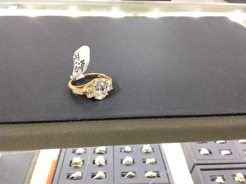 Women's Ring - Yellow Gold 14k (.585) 4.4 grams Size 8