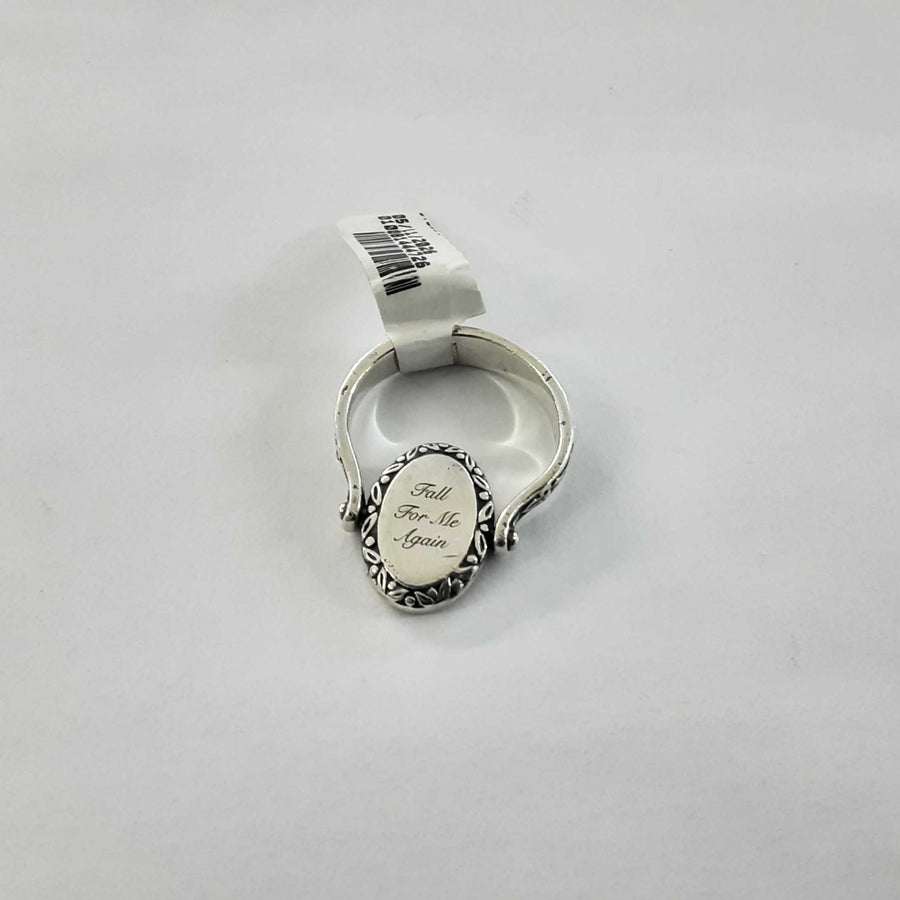 Women's Ring - Silver 6.2 grams Size 7.5